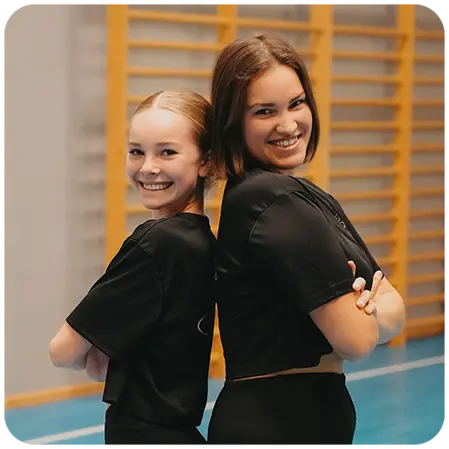 By Fly - Cheerleading - Pomdance - Gymnastique - Sprimont - Boutique - Team 1 & 2 By Fly - Cheerleading - Pomdance - Gymnastique - Sprimont - Boutique - Team 1 & 2