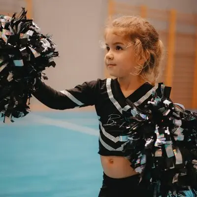 By Fly - Cheerleading - Pomdance - Gymnastique - Sprimont - Directrice - Présentation Pomdance By Fly - Cheerleading - Pomdance - Gymnastique - Sprimont - Directrice - Présentation Pomdance